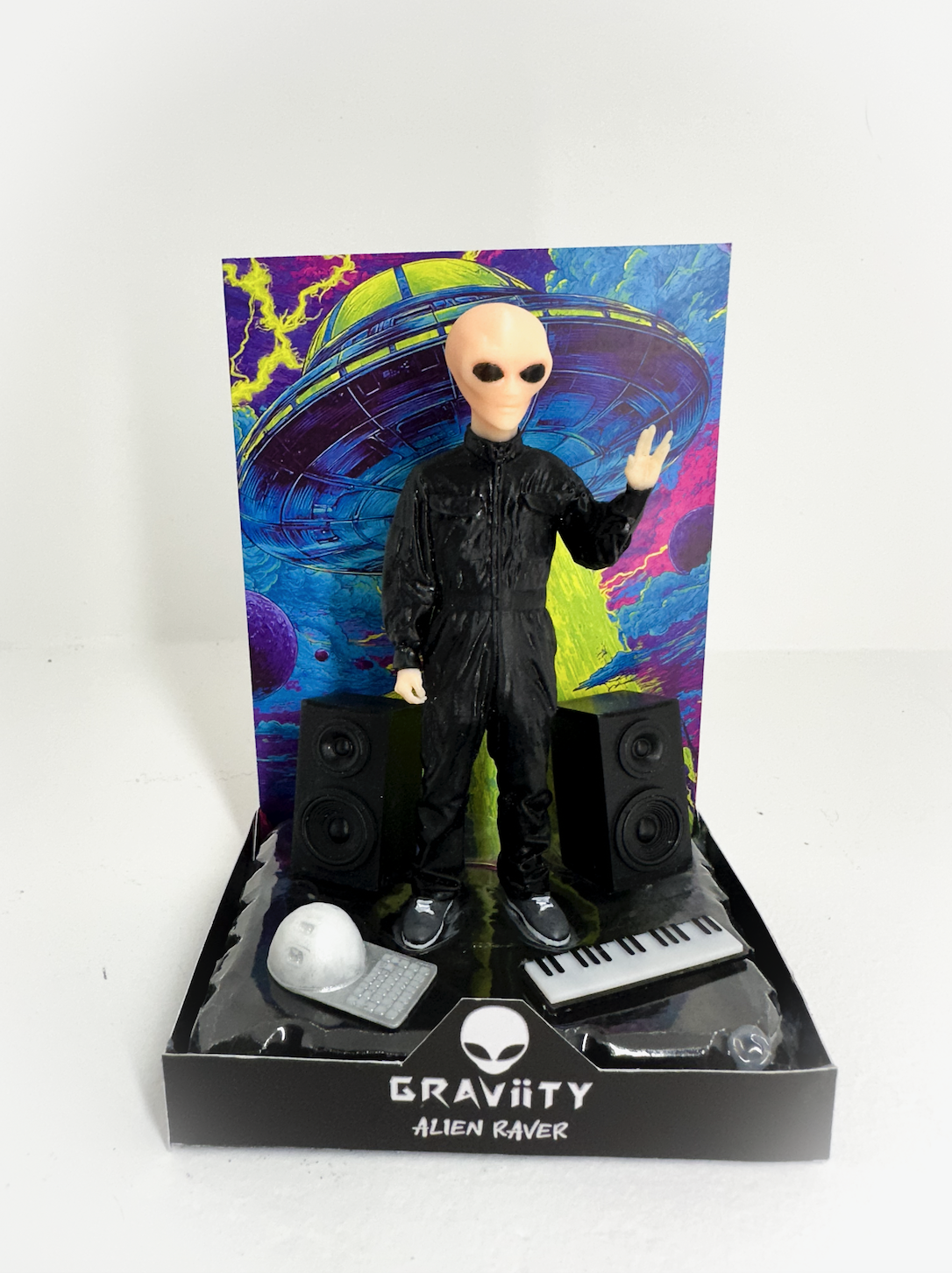 Alien Raver Figurine